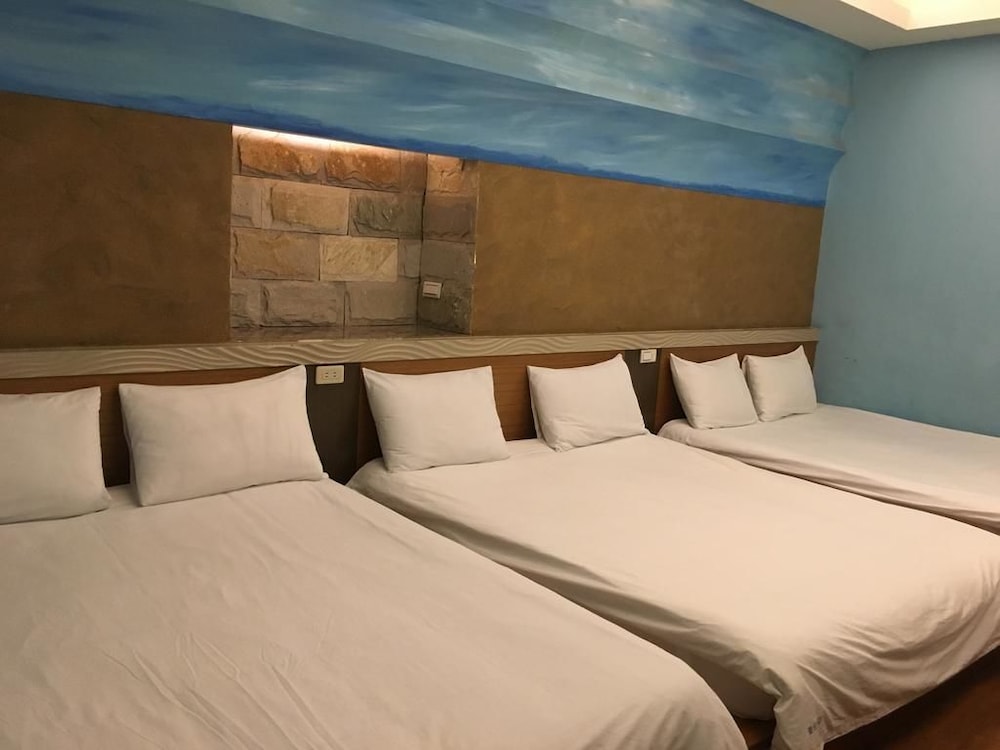 Summer Inn