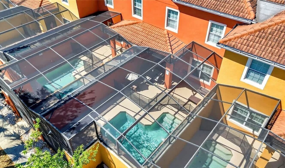 Paradise 4Bd w Private Pool Waterpark 8951