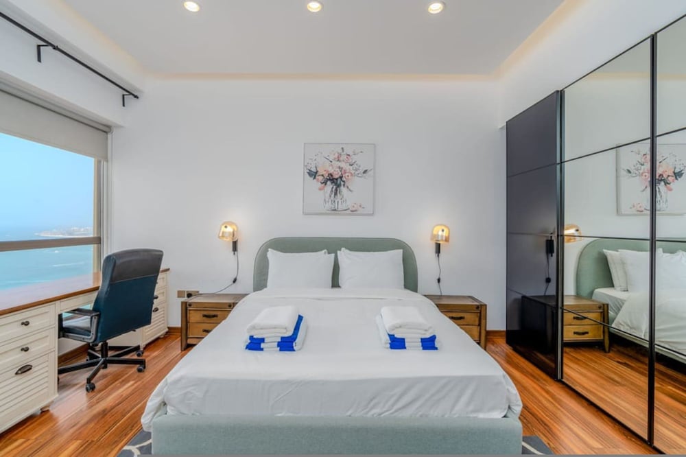 JBR Bahar Beach Views 4 Beds