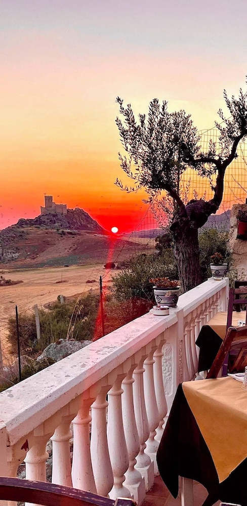 LA COLLINA SUL MARE