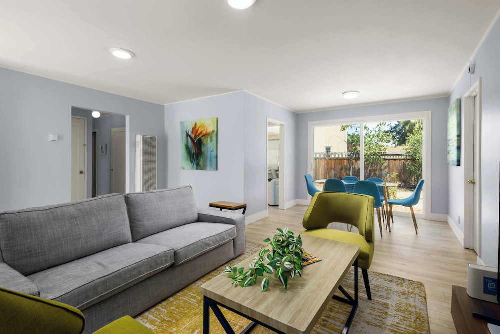 @ Marbella Lane - Spacious 2BR Home Near Westgate