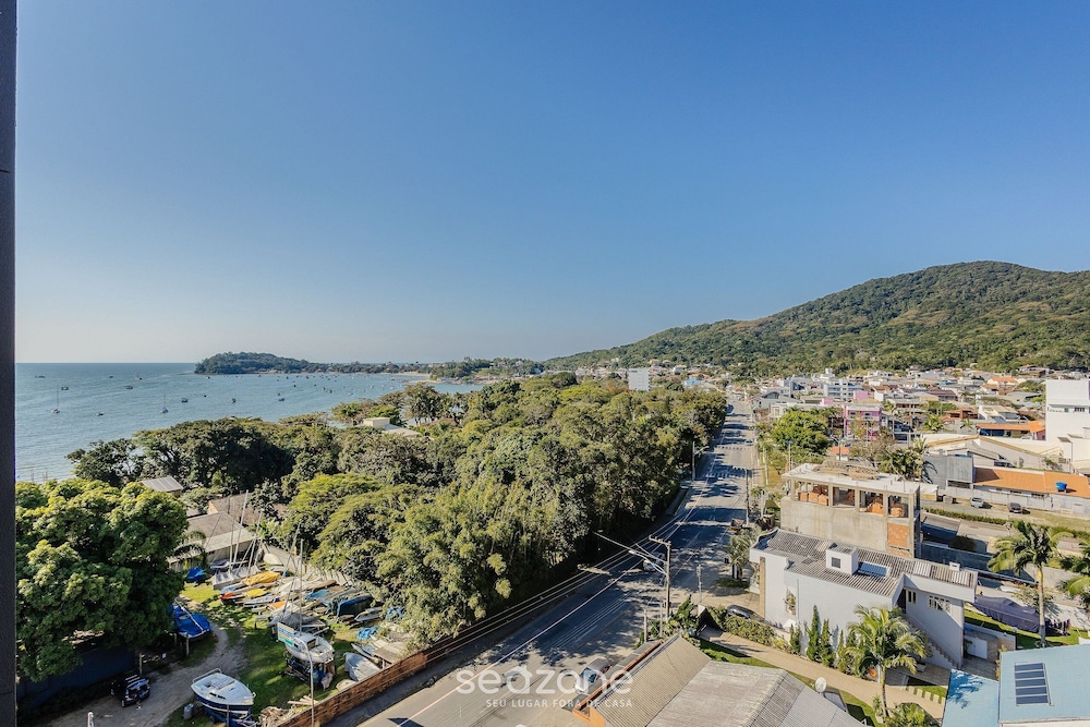 Studios With Side Sea View at Penha Spot PSO - L