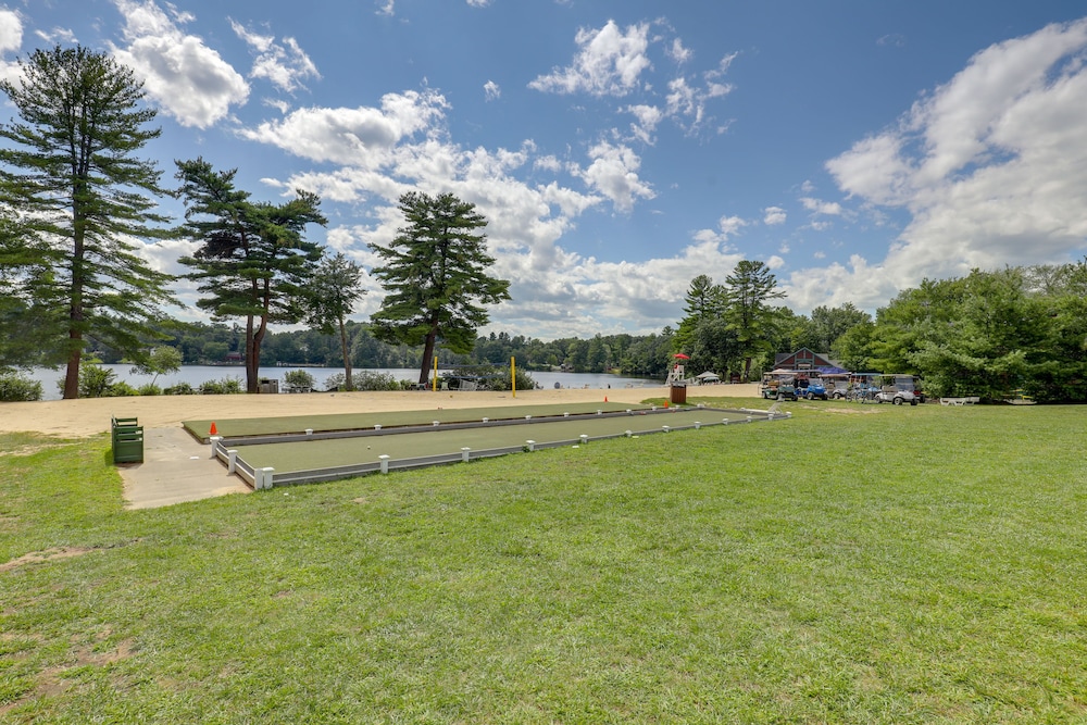 Inviting Summer Village Cottage: Golf Cart & More!