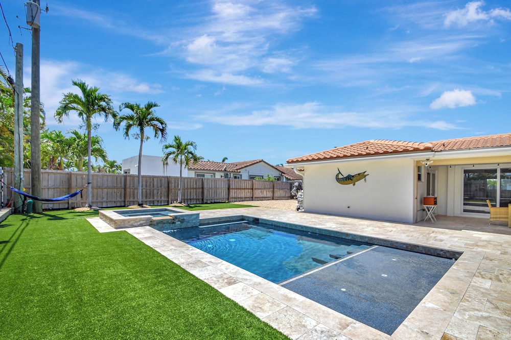 Dolphin Villa Private Pool!
