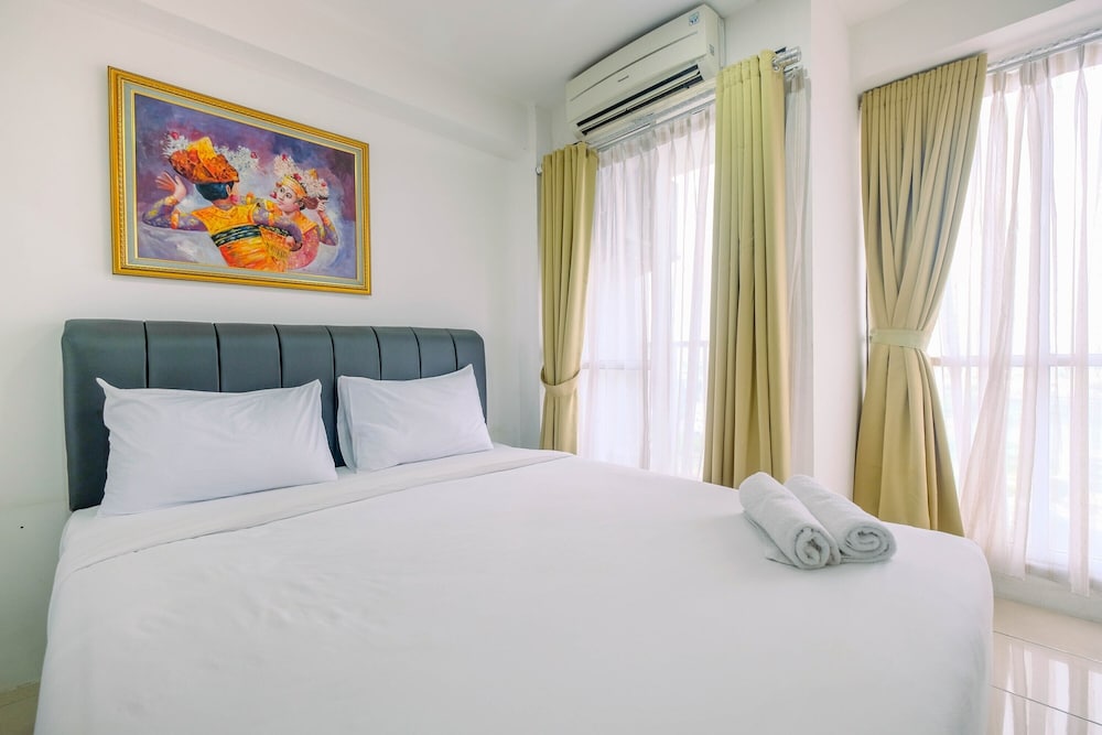 Modern Studio at Tifolia Apartment view 4