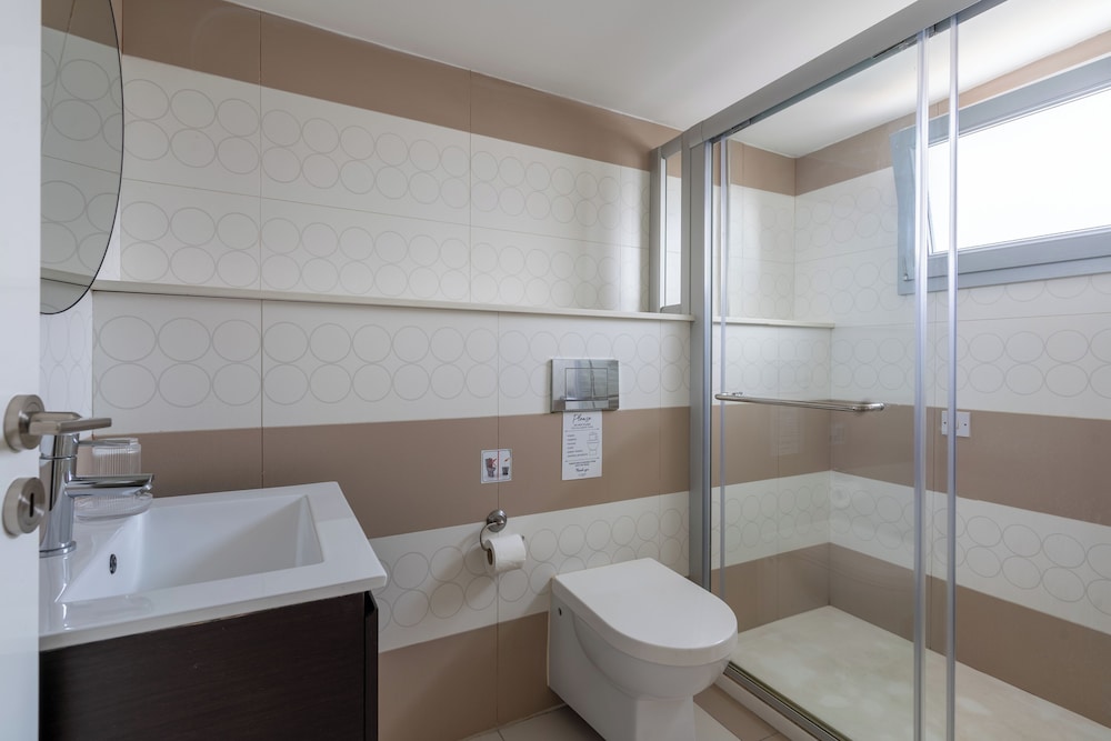 Local Host Living - Signature Apartments in Nicosia