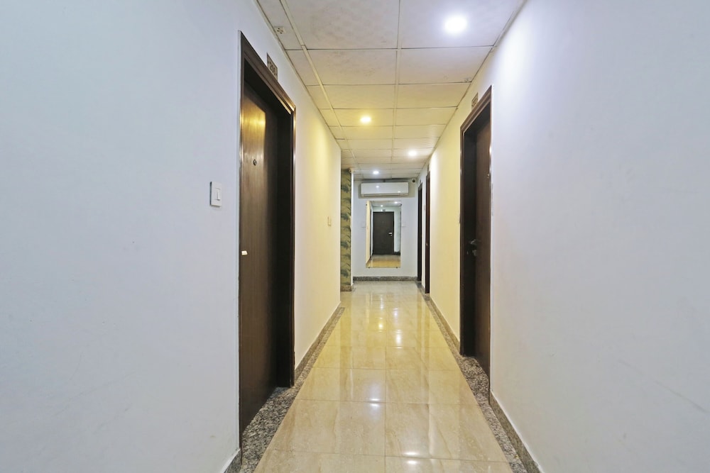 Hotel Aerostar Gold Near Yashobhoomi