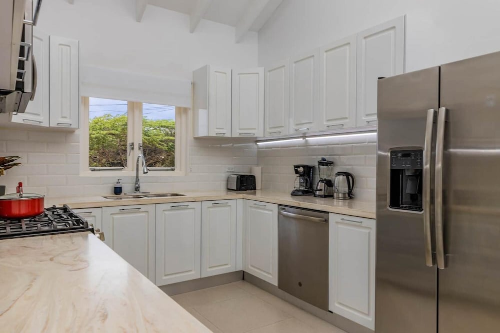 Outstanding Oasis 7BR 7BA Villa With Private Pool