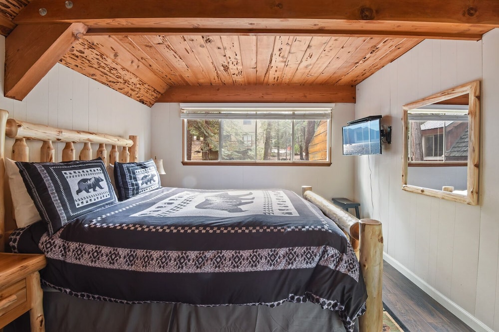 West Shore Haven Near Beach & Outdoor Fun! view 4