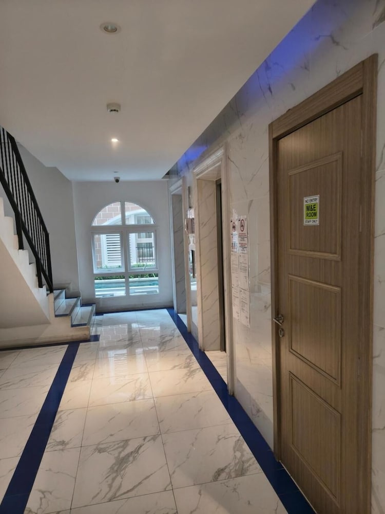 Seven Seas Cote Apartment