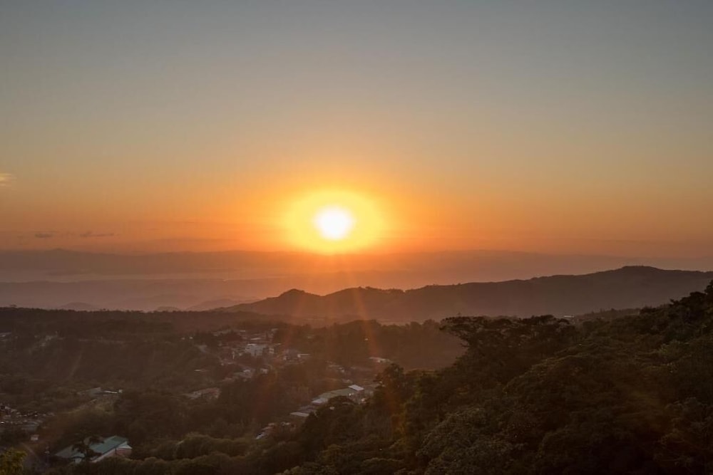 Monteverde Cloud Forest Vacations - Hotel Flor de Bromelia - Property Image 4