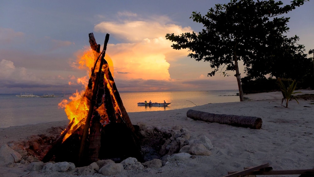 Thresher Cove Dive Resort - Property Image 9