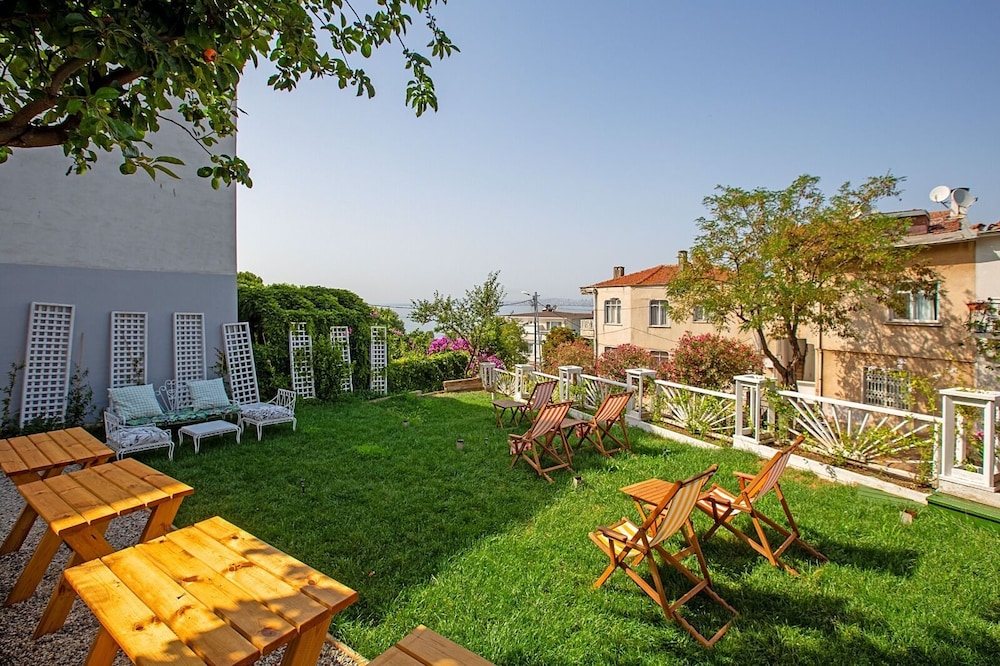 Mansion Milia