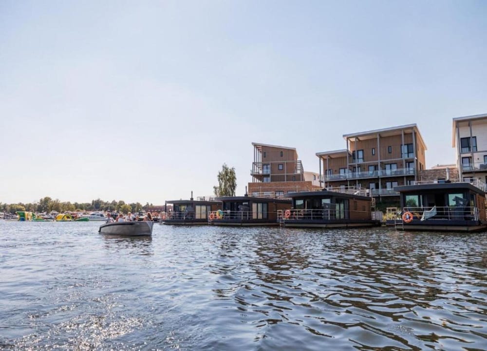 Lodge by Rhine With Stunning Water Views