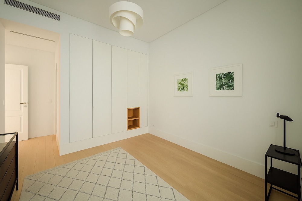 2bed flat with Balcony in Central Lisbon