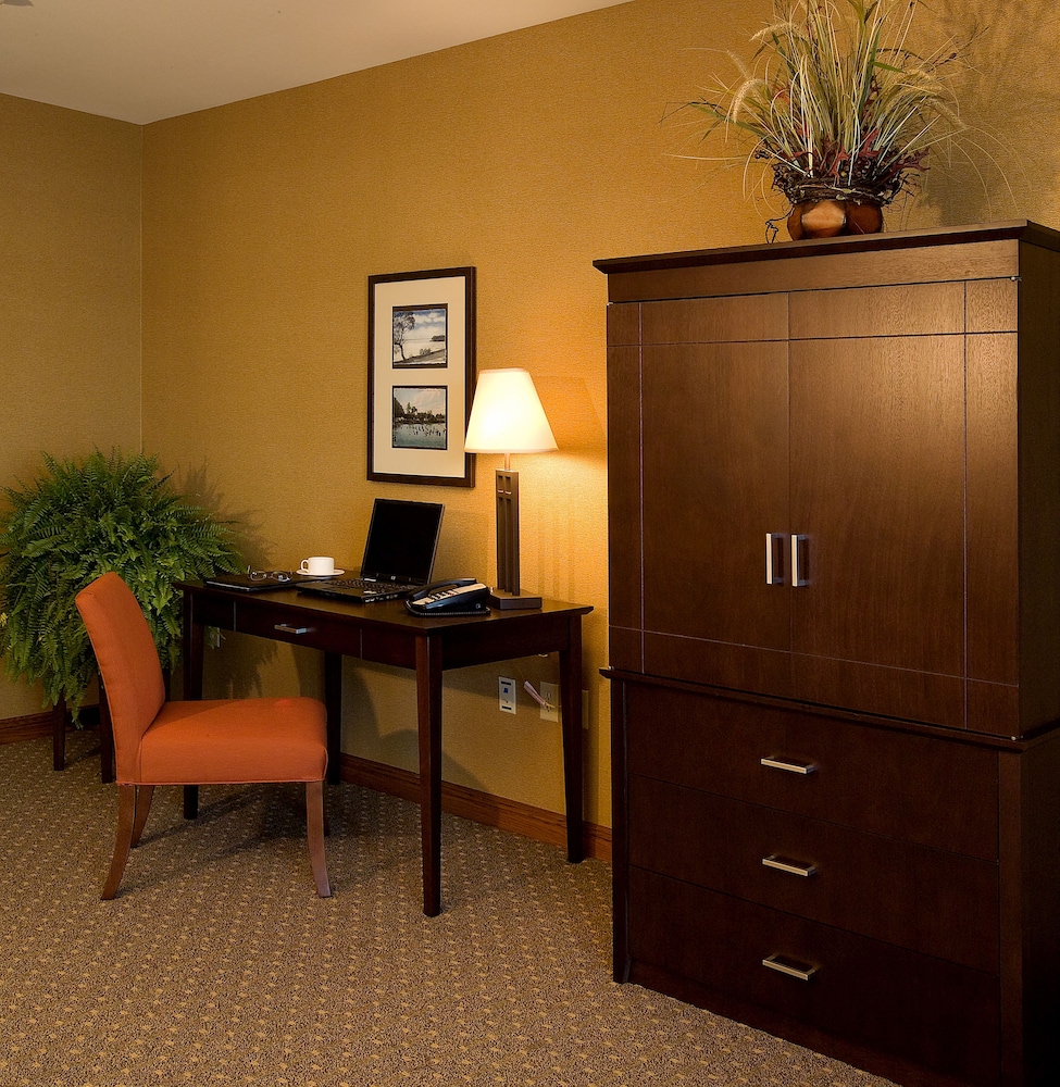 King's Pointe Waterpark Resort - Property Image 45