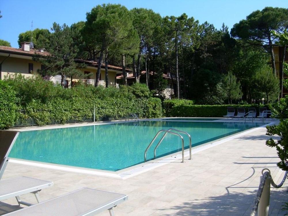 Four People Apartment in a Residence With Swimming Pool Close to the Beach view 2