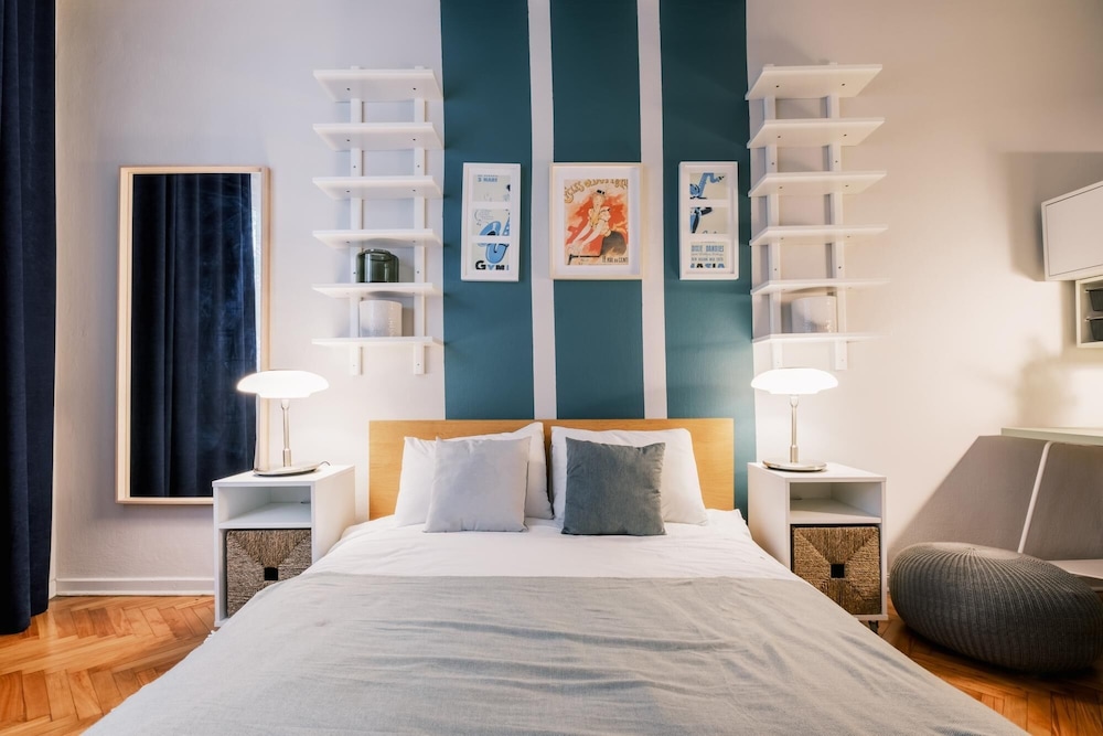 Charming Flat Near Osmanbey Metro Station