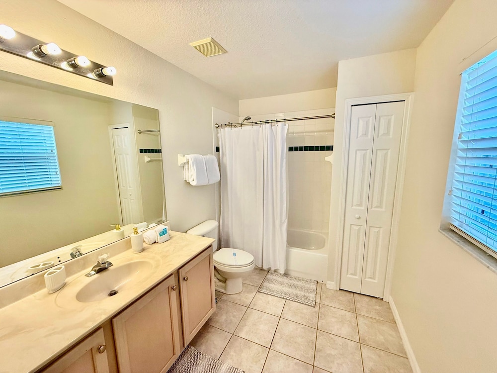 The Grand Village 4BR Pool Home Near Disney Parks
