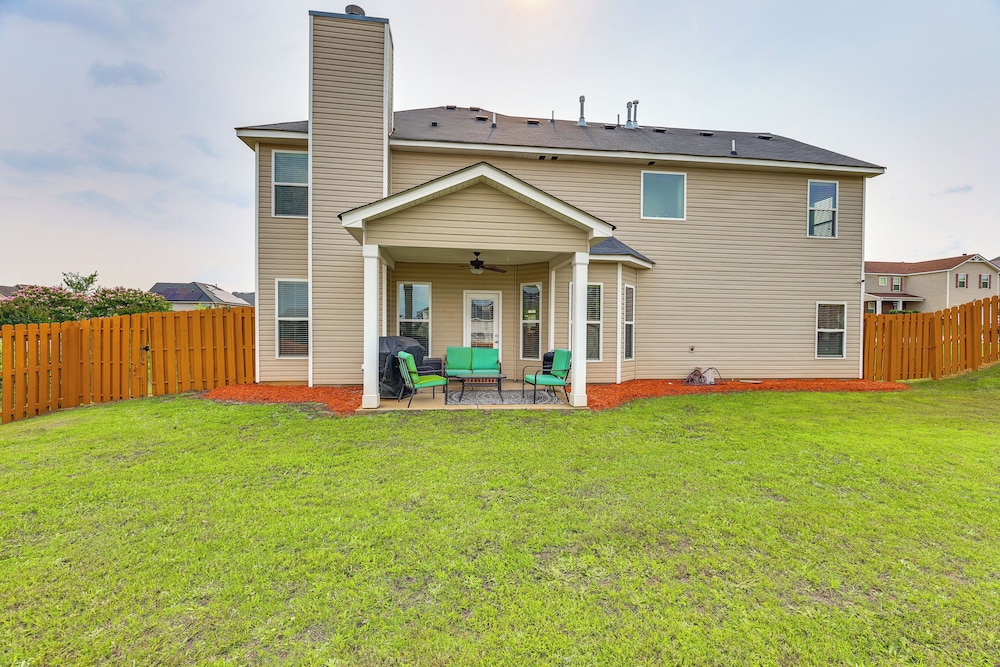 Spacious Family Home w/ Patio in Graniteville!