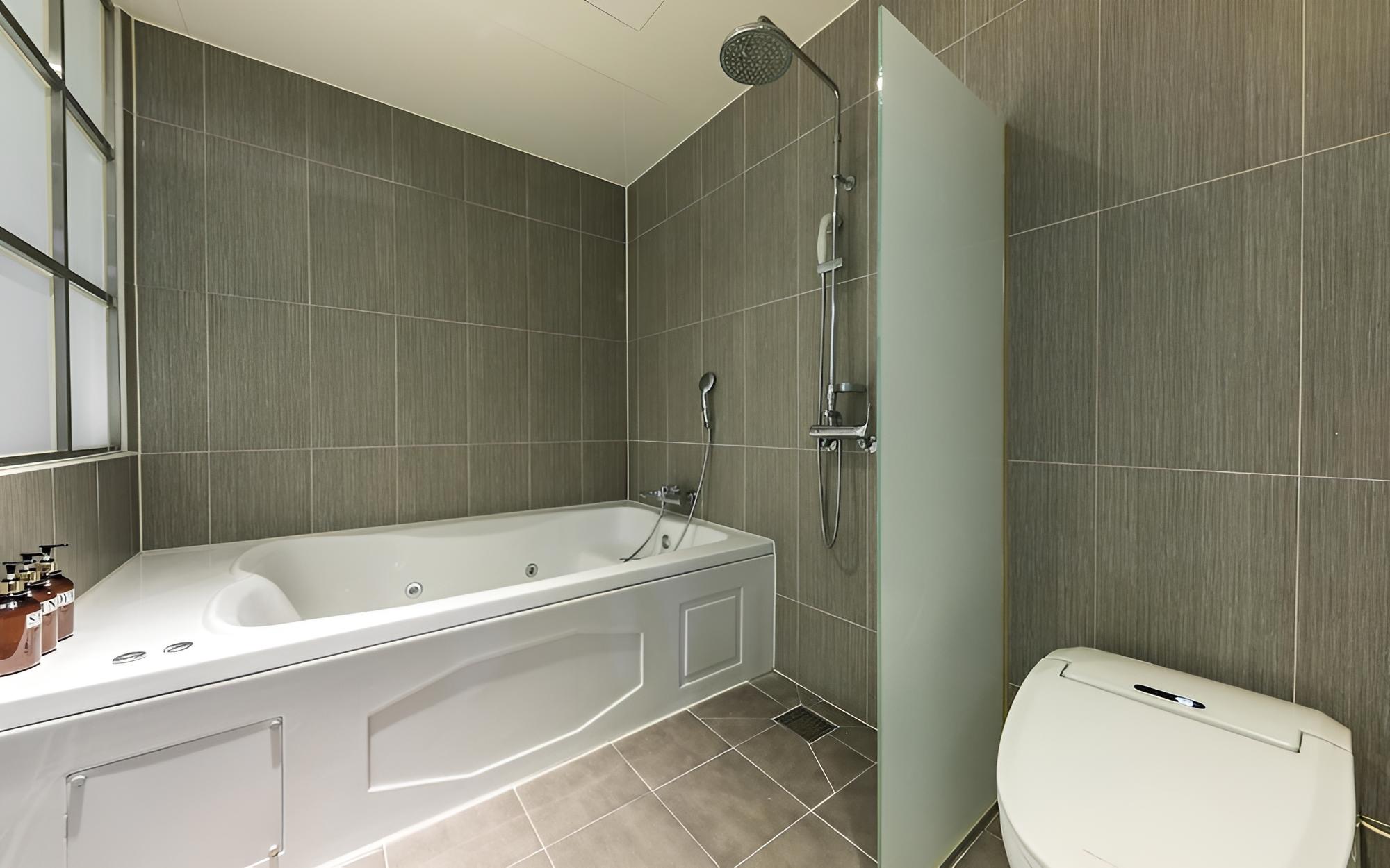 Changwon Masan Ros Signature Hotel