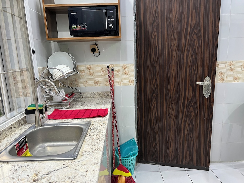FURNISHED APARTMENTS