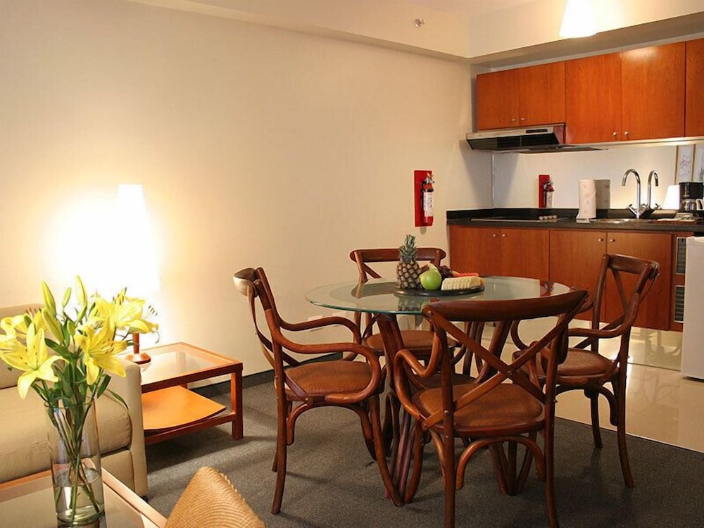 Hotel Altamira Suites
