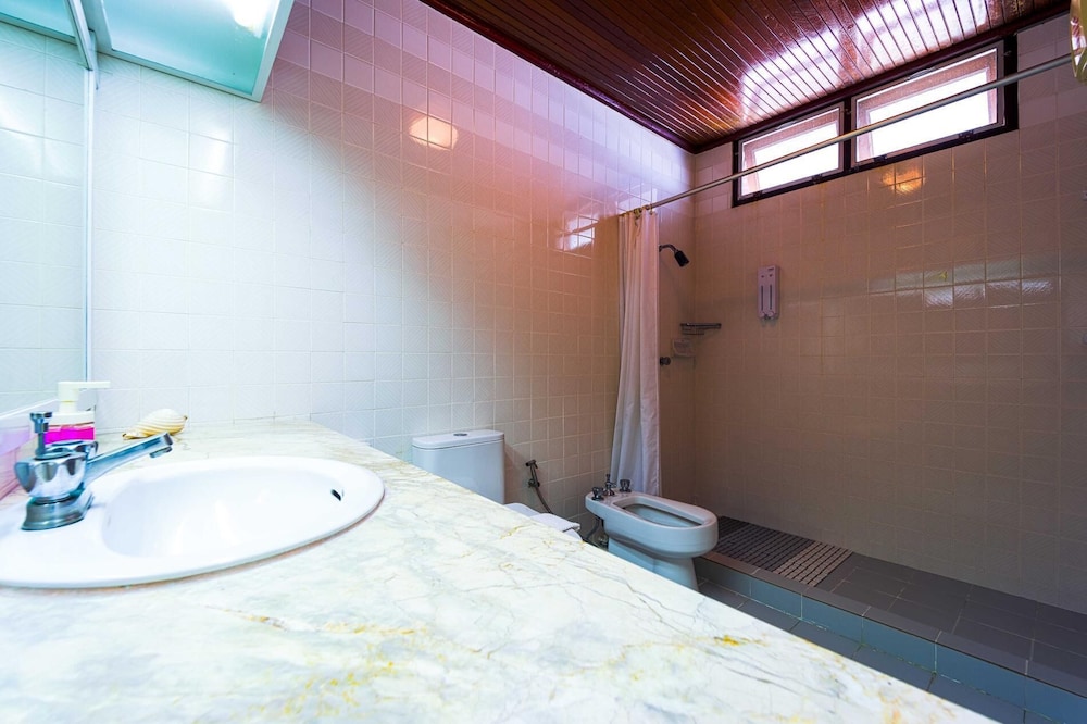 Oceanfront 6 Bedroom Twin Villas OV6
