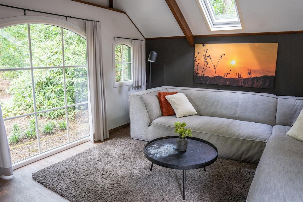 Farmhouse in Veluwe Near Speulderbos