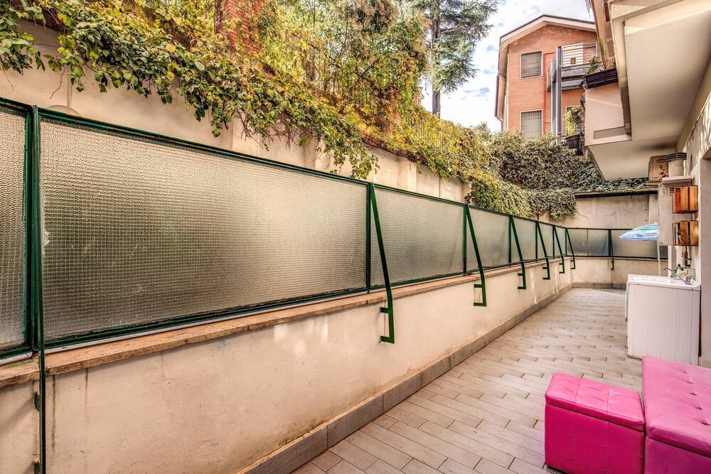Ml Apartment - Ardesia Terrace Colosseo - 2bdr