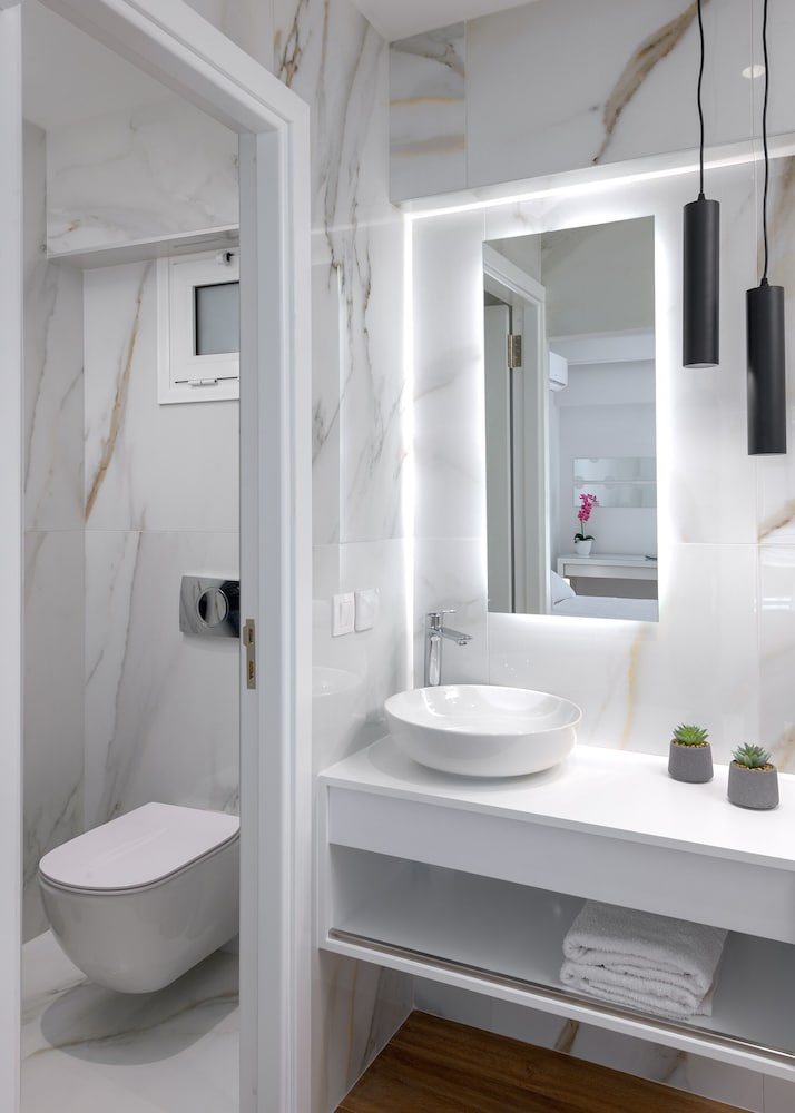 Harmony Elegant Central Apartment