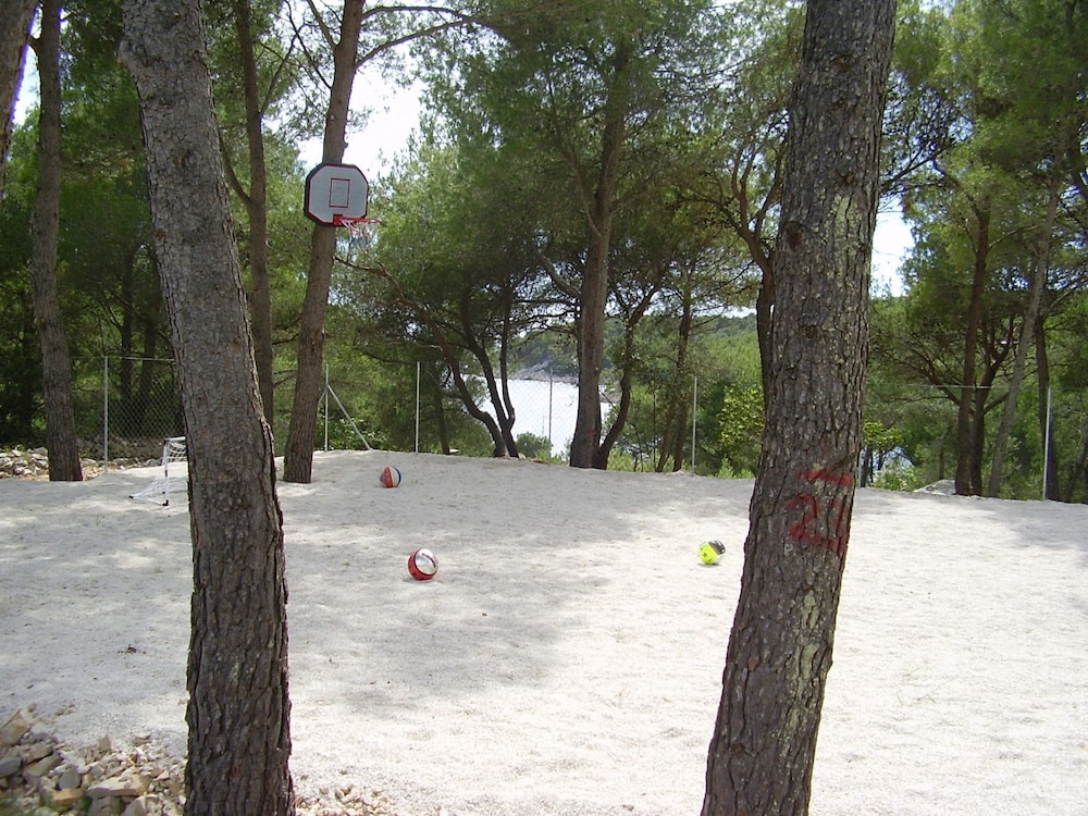Denis - 100 m From Beach - H view 5