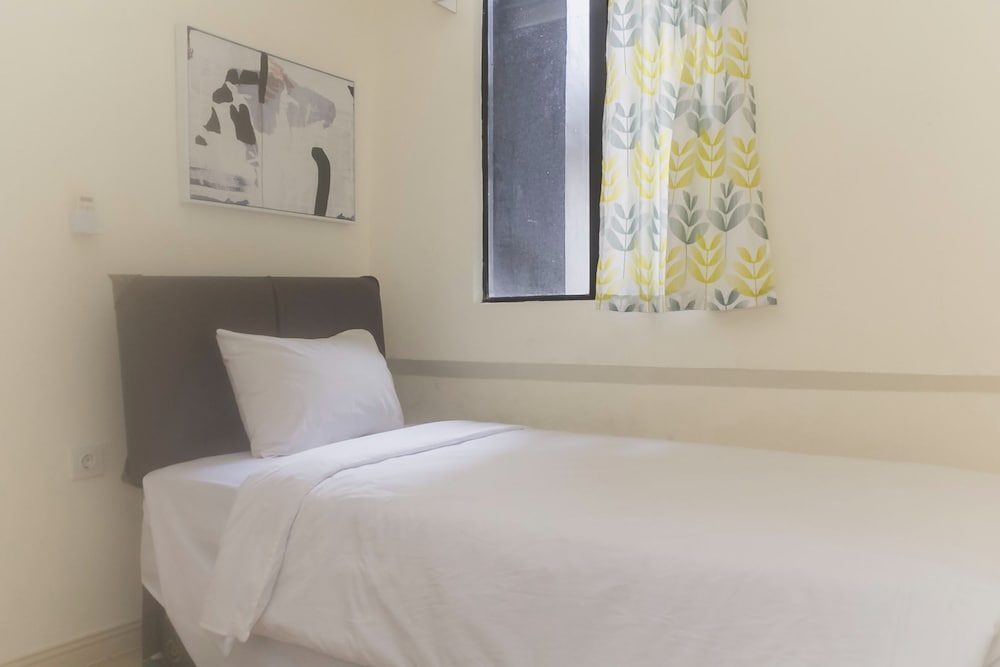 Comfort 2Br At Meikarta Apartment view 3