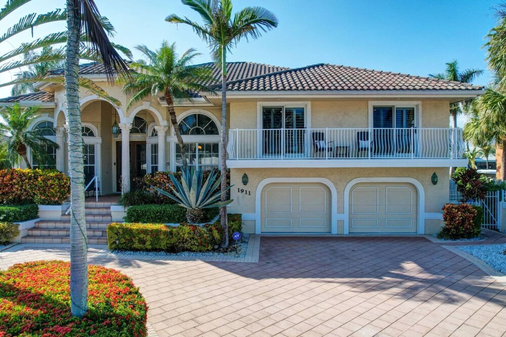 Serenity Villa Water Front