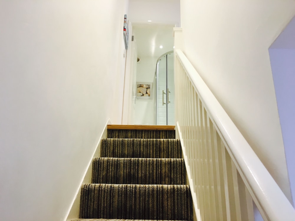 Brighton Metro Pad view 3