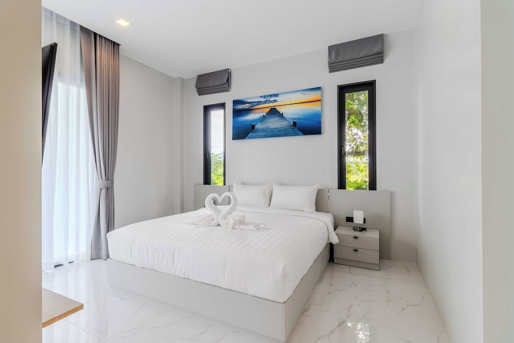2 Villas 2 Kitchens Huge Pool V258