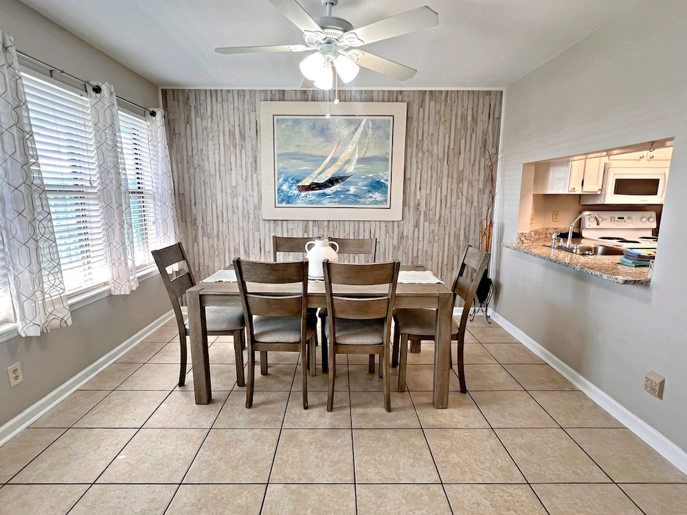 Sea Breeze 318