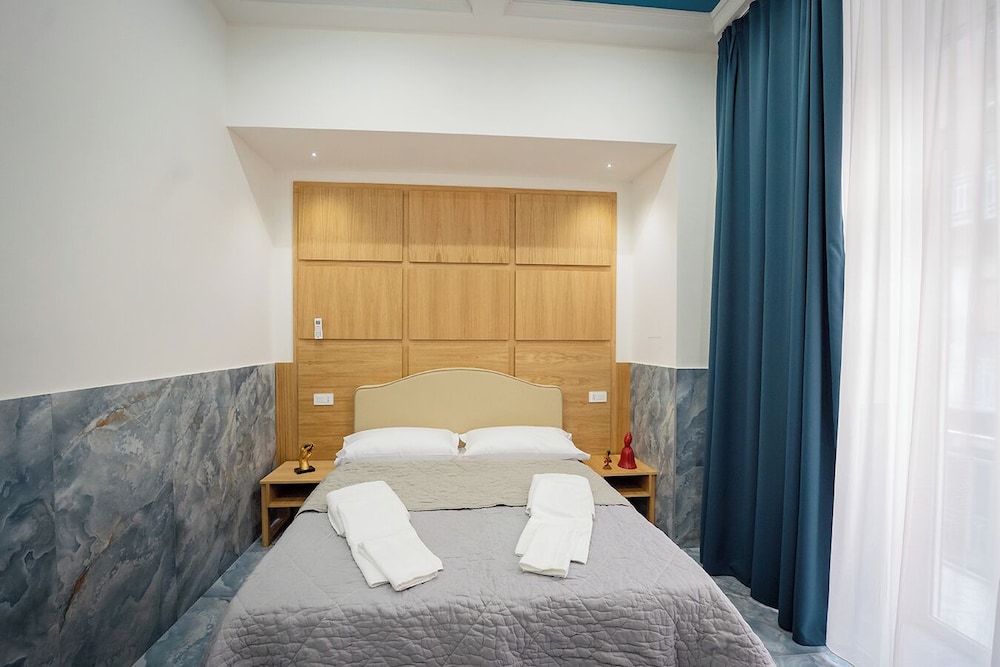 B&B Le 4 Stagioni Dante's Suites by ClaPa Group Dislocated Hospitality