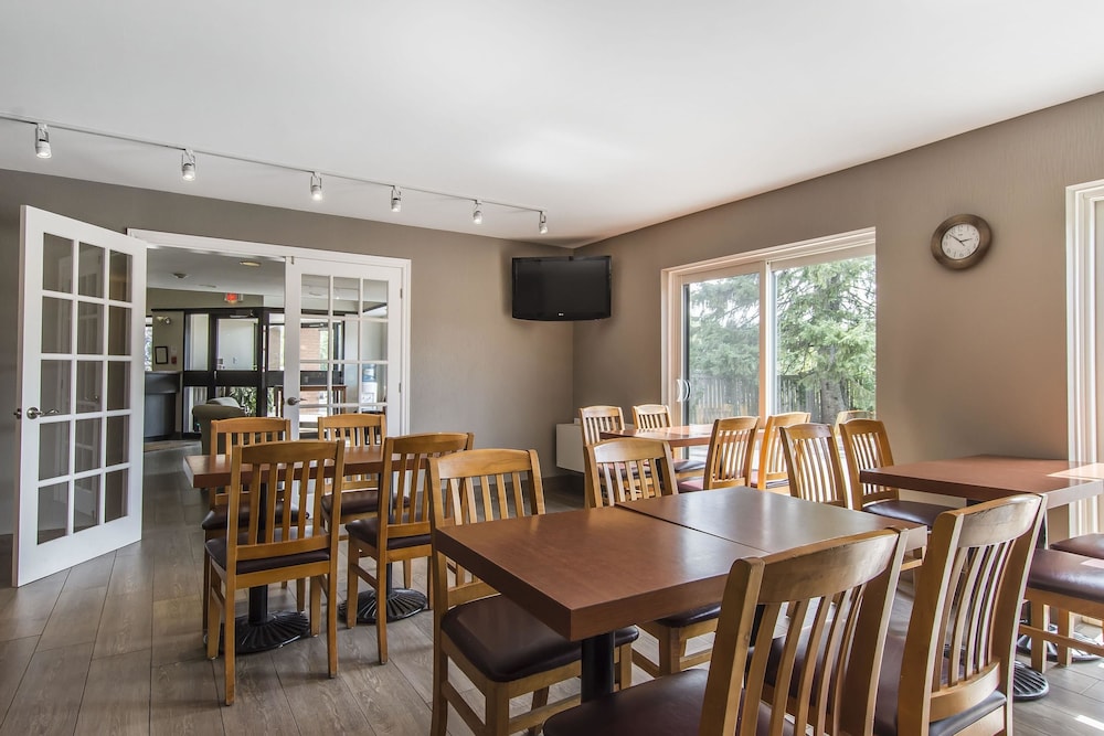 Huntsville Vacations - Comfort Inn - Property Image 16