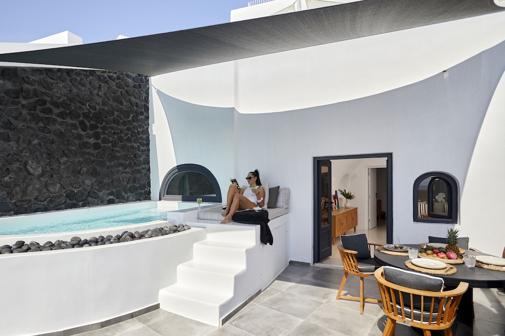 Olea Cave House