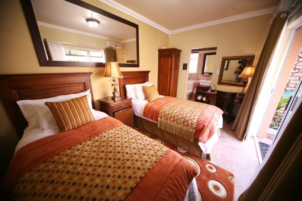 Le Cozmo Guest House view 4