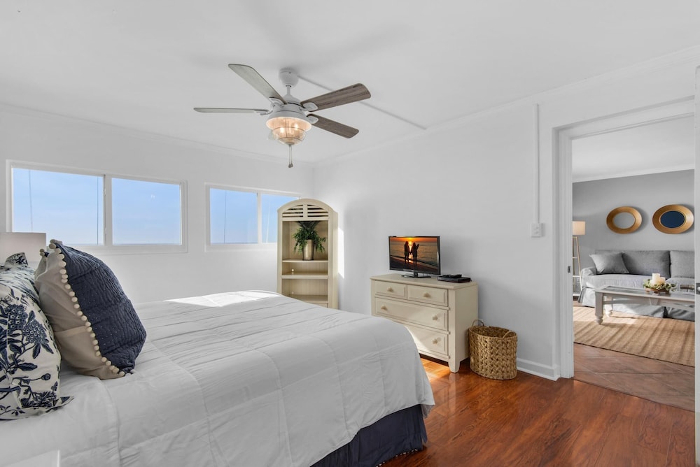 Beach House 502d