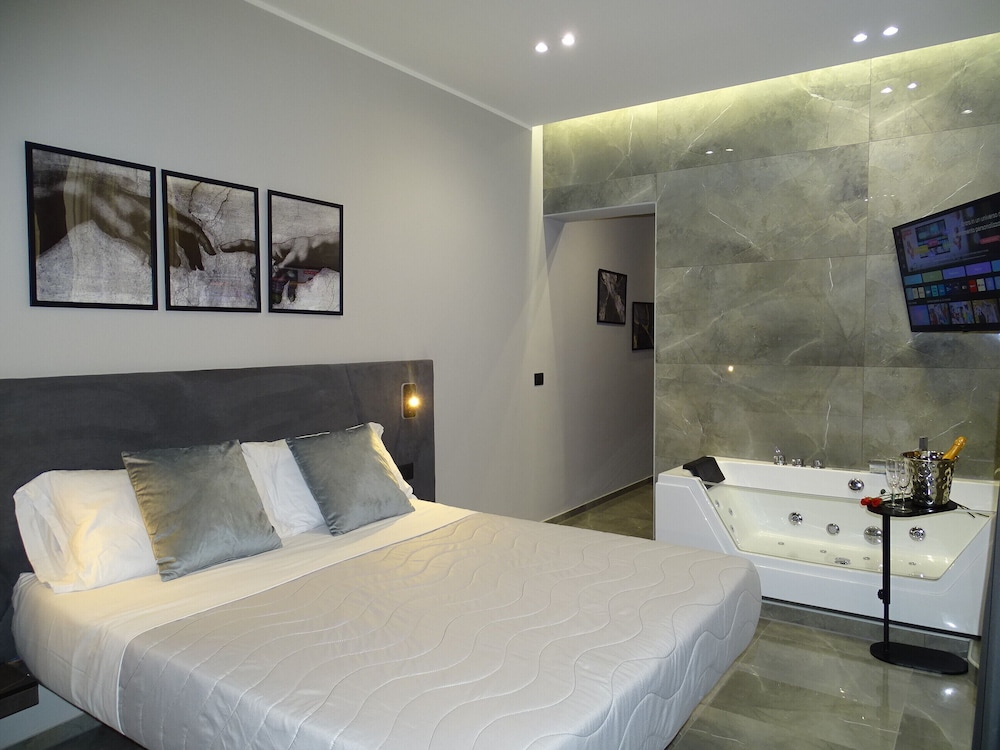 Karma6Rooms