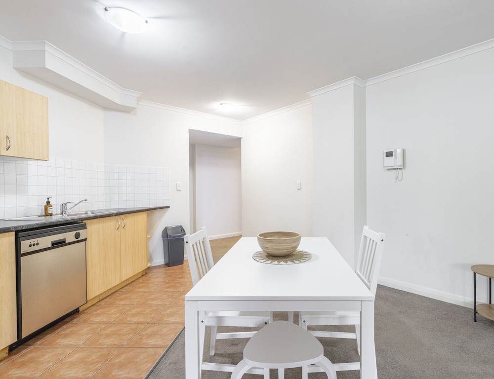 Kozyguru | Redfern | Cozy Apt Near Train Station