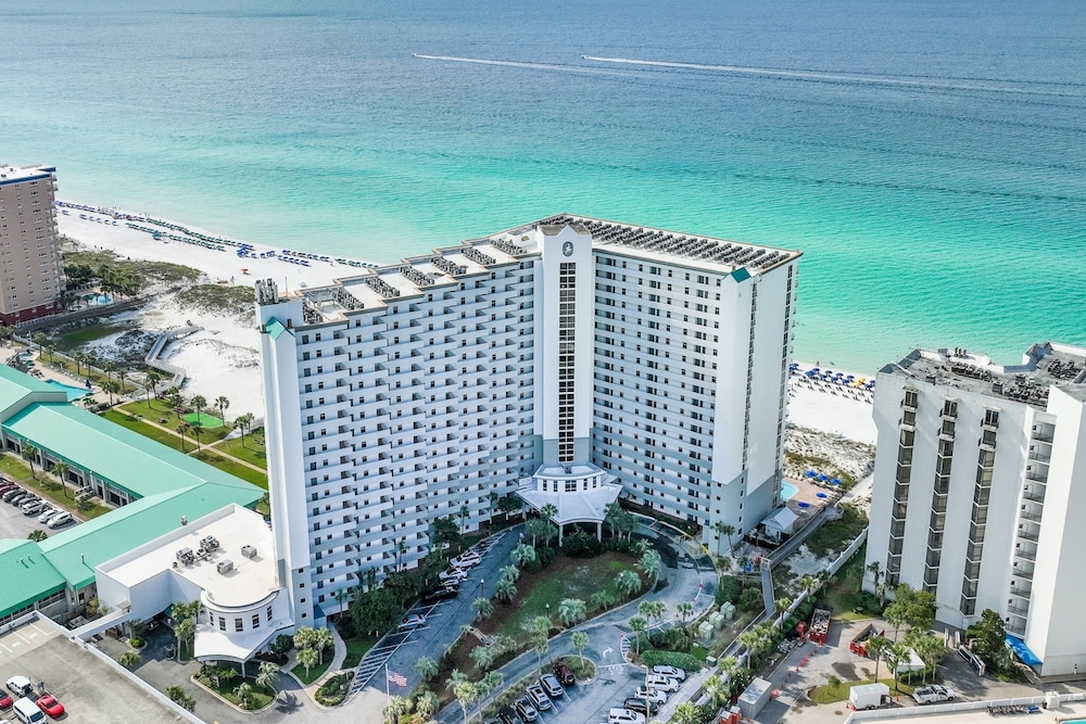 Pelican Beach Resort by Panhandle Getaways