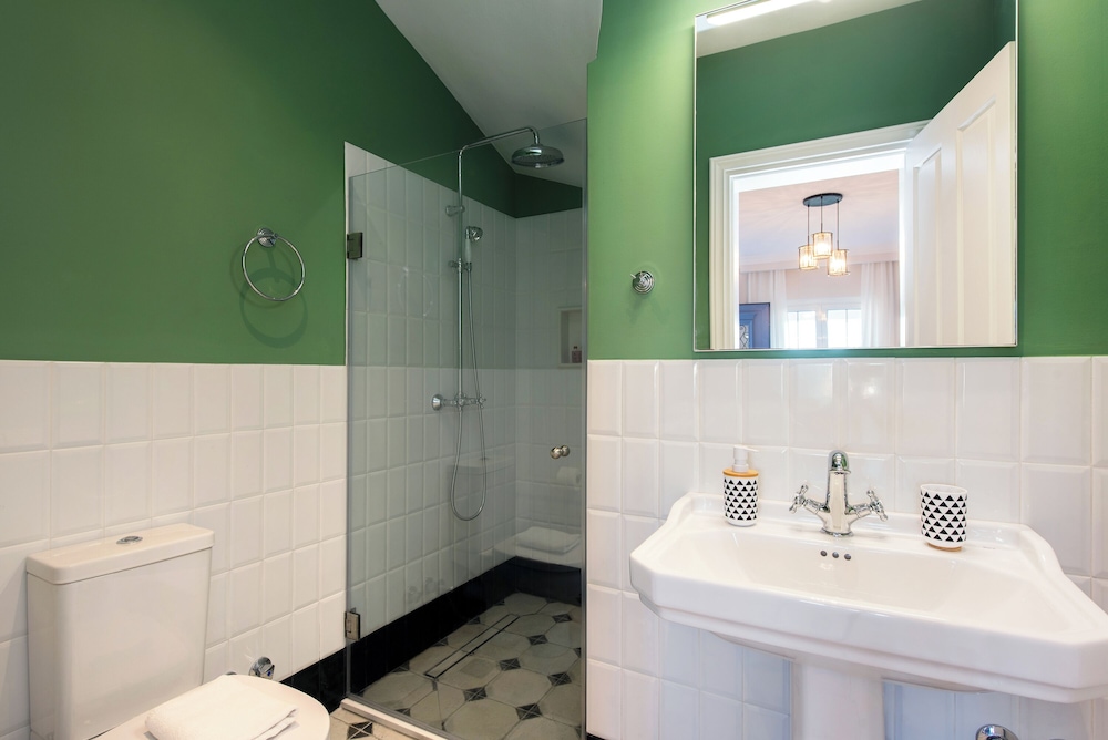 Nancy Suites