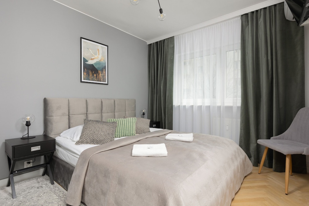 Apartment Heart of Warsaw by Renters view 4