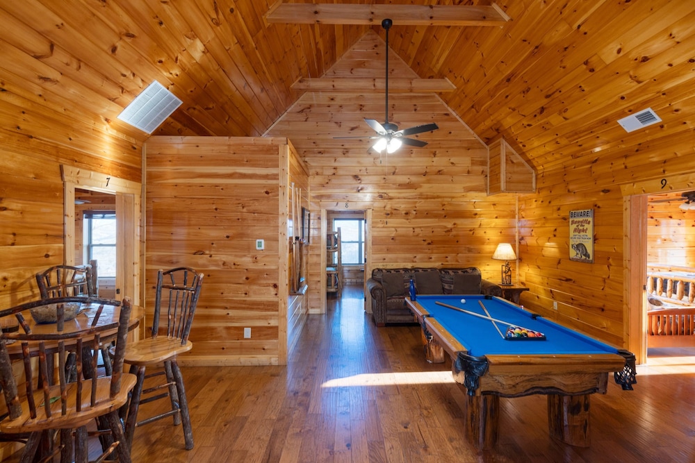 100 Guests Blackthorn Sister Smokies Homes Luxury Mountain Retreat