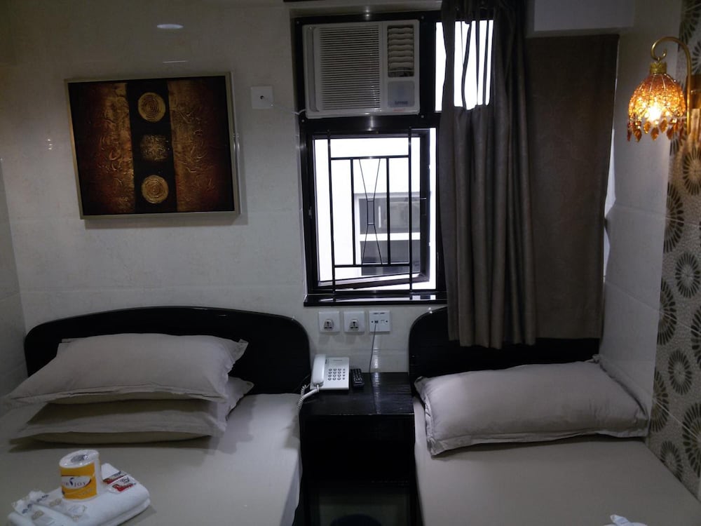 Tom's Guest House