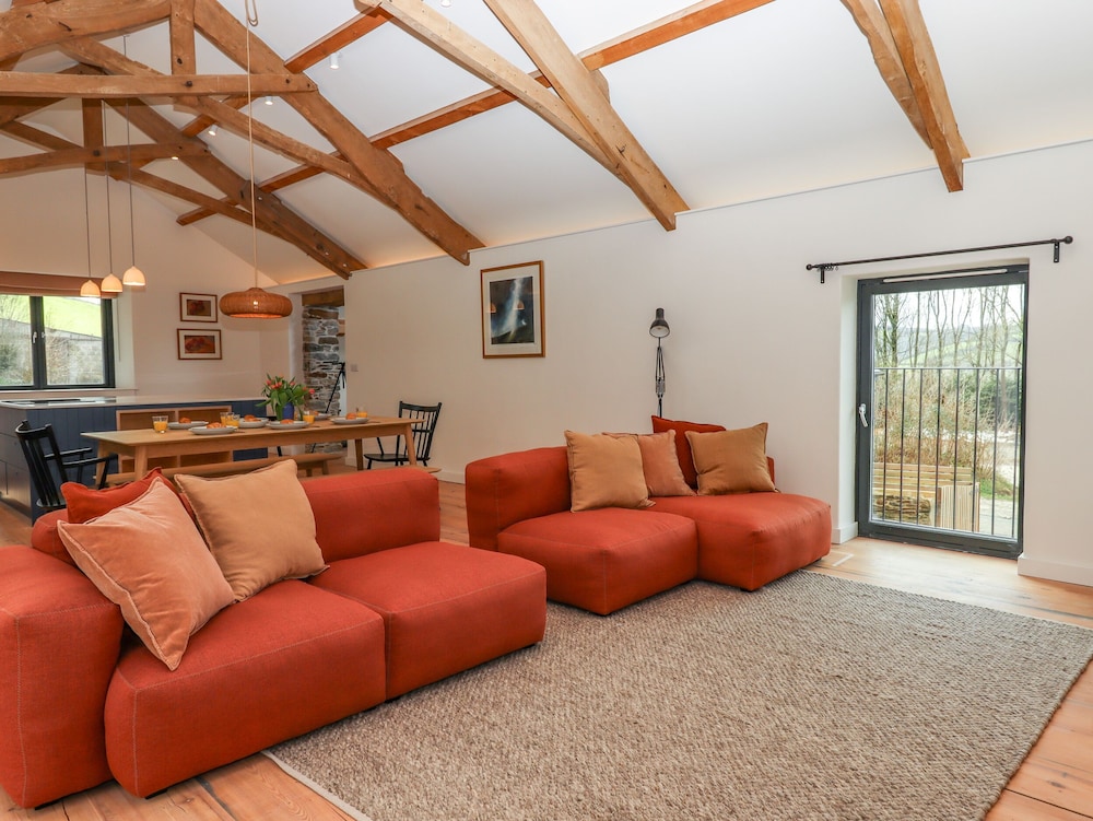 3 Caddaford Barns